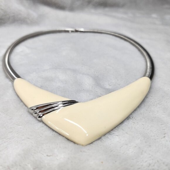 *New Low Price* Retro Monet Necklace - Picture 6 of 11